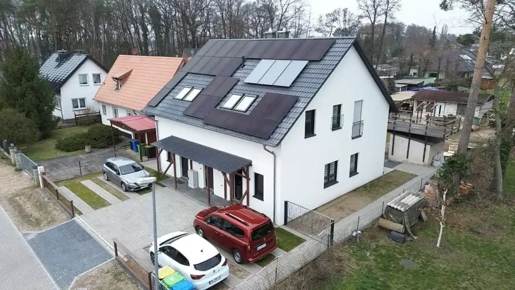 Solaranlage-Fürstenwalde-Photovoltaikexperte-SolarX-GmbH